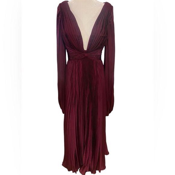 Mac Duggal Ieena for Mac Duggal Pleated Charmeuse Gown in burgundy size 6 - Picture 11 of 12